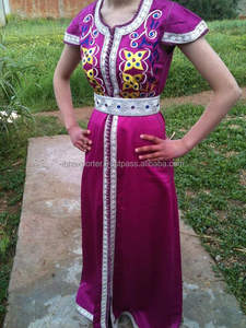 Kaftan à manches de nouveau style avec tissu Nida et travail de pierre à broder sur la ceinture - Product Image 2