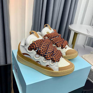 Chaussures de sport en cuir de luxe, baskets de haute qualité avec semelles épaisses et lacets larges, tendance et à la mode pour l'été et l'automne - Product Image 1