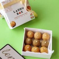 Boîte d'emballage festive pour Laddu pour Diwali, élégante boîte cadeau pour Laddu, boîte d'emballage pour Laddu de qualité alimentaire par le fabricant