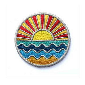 Patch isolant thermique 3D gaufré de style vintage en feutre non tissé PU écologique, personnalisé de haute qualité avec logo et couleurs sur mesure - Product Image 2