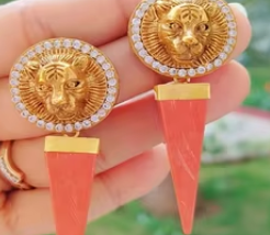 Pendientes colgantes chapados en oro de lujo con acentos de circonia cúbica gota geométrica estilo de moda declaración de moda para damas niñas para bodas - Product Image 2