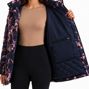 Parka Impermeable con Capucha para Mujer, Resistente, con Construcción Transpirable y Forro Aislante Grueso para Actividades al Aire Libre - Product Image 6