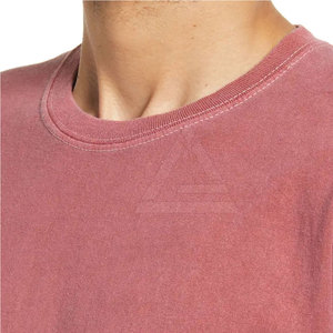 Camiseta Urbana Oversize para Hombre, Corte Holgado, Tela de Algodón Suave, Ideal para Estilo Urbano, Ropa Casual, Comodidad de Verano y Look Moderno - Product Image 5