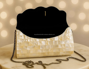 Pochette en métal artisanale avec fermeture à glissière, taille et forme personnalisées pour les mariages et les fêtes de mode - Product Image 2