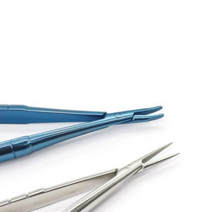 Porte-aiguille ophtalmique multifonctionnel en acier inoxydable et titane avec broche à mailles spéciales - Product Image 4