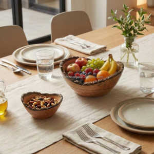 Juego de 2 Tazones de Madera Rústica Hechos a Mano con Diseño Irregular y Bordes de Corteza Natural, Tazón de Lujo con Diseño de Corteza en el Borde, Cocina Minimalista - Product Image 3