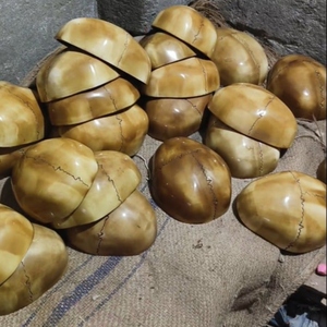 Set di ciotole Kapala, set di ciotole per offerte rituali, simboli buddisti tibetani degli artigiani di <span class=keywords><strong>Patan</strong></span> per la pratica tantrica sacra, ciotola a forma di teschio - Product Image 4