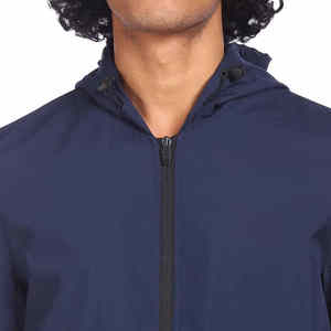 Veste softshell à capuche imperméable pour homme, respirante, coupe-vent, thermique, légère, pour la randonnée, le trekking et les activités de plein air - Product Image 6