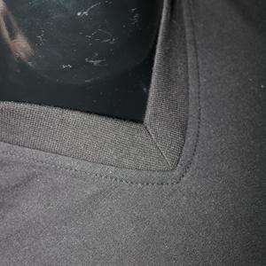 Camiseta de cuello redondo para hombre, 100% algodón, con impresión digital personalizada, hombros caídos y logotipos bordados, MOQ bajo. - Product Image 6