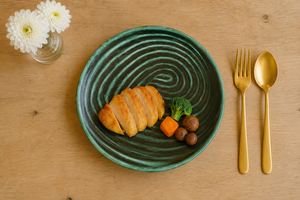 Premium Restaurant Food Presentation with Modern <b>Ceramic</b> <b>Plate</b> Presentation on a Dark Green <b>Ceramic</b> <b>Plate</b> - Product Image 2