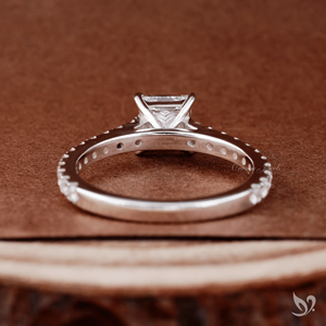 Anillo de Compromiso con Diamante de Laboratorio Princess de Corte Afilado, 1ct, Banda Pavé Catedral, Certificado IGI, Oro Blanco de 10K, Anillo Nupcial - Product Image 2