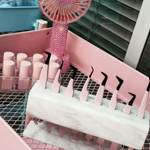 MAHFOOZ INSTRUMENTS Pinces à cils roses personnalisées sous marque privée, Pinces à extensions de cils avec poignée en fibre en forme de cœur - Product Image 2