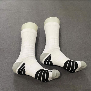 Econex Sports 2026 Hot Selling Breathable <b>Long</b> Shock Absorption Yoga Basketball Sports <b>Socks</b> Custom Logo High Quality - Product Image 3