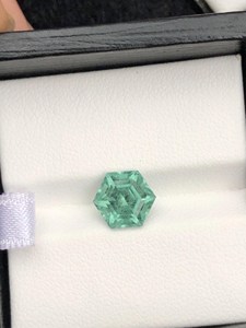 Turmalina natural de Afganistán, corte hexagonal facetado, piedra preciosa perfecta para la fabricación de joyería fina y venta al por mayor. - Product Image 1