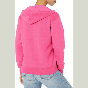 Ensemble de survêtement OEM en gros pour femmes : sweat à capuche court à manches longues zippé et short de yoga uni, et 2 sweats à capuche zippés oversize élégants pour hommes - Product Image 6