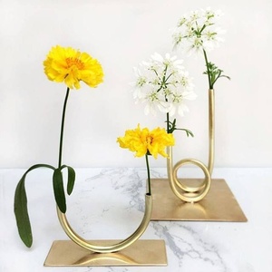 Luxury Heart Shape Metal Flower Vase Gold Finish Romantic Wedding <b>Table</b> Centerpiece Elegant Floral Holder for Premium Event Deco - Product Image 4