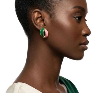 Pendientes Curvos de Oro Rosa de 14K con Incrustaciones Verdes, Joyería de Moda para Mujer, Elegantes Pendientes Curvos, Accesorio de Regalo, Colección para Fiestas - Product Image 4