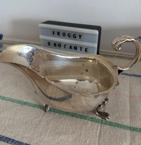 Soupière vintage en métal poli avec poignée courbée, couleur argent, pour table à manger, poignée décorative en acier inoxydable - Product Image 6
