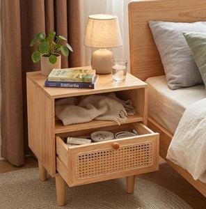 Mesita de Noche Moderna de Madera con Cajón de Ratán, Gabinete de Estilo Mid-Century con Estante Abierto para Dormitorio o Sala de Estar - Product Image 4