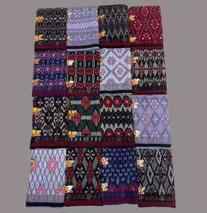 Sarong indonesiano Botol Aulia super intessuto Goyor, elegante per uomo, proveniente dalla provincia di Giava orientale. - Product Image 1