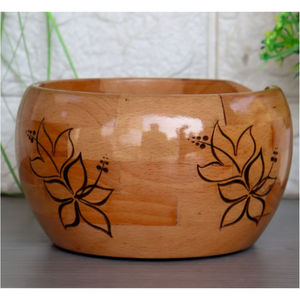 Cuenco de Madera Hecho a Mano para Hilos de Tejer y Ganchillo - Cuenco Grande de Almacenamiento de Hilos de Madera de Mango con Gancho y Accesorios de Tejer - Product Image 3
