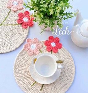 Posavasos de Ganchillo con Diseño de Margarita, Detalle de Tallo Blanco y Amarillo, Hilo de Algodón, Resistentes al Calor, Decoración Bohemia para Mesa - Product Image 4