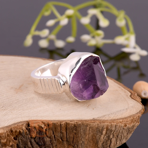 Anillo de Amatista Natural en Bruto, Plata de Ley 925, Anillo de Piedras Preciosas Hecho a Mano para Mujer, Joyería con Cristal Morado Natural - Product Image 5