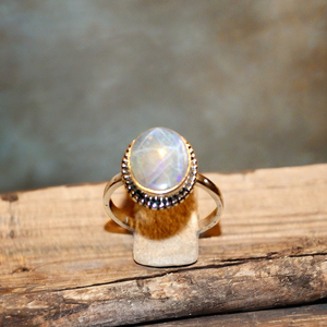 Venta al por mayor de plata de fiesta personalizada 925 banda hecha a mano piedra lunar natural anillo de piedras preciosas gran oferta regalo de joyería para mujer OEM disponible - Product Image 1