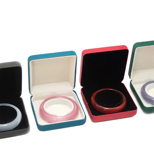 Caja de Joyería de Lujo al por Mayor para Collares, Pulseras, Pendientes y Anillos, Caja de Joyería Verde de Terciopelo Premium con Logotipo Personalizado - Product Image 6