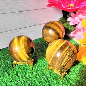 Wholesale Polished Tiger Eye Crystal Ball Semi-Precious Stone Crafts Handmade Feng Shui Love Healing Home Decorative - Product Image 1