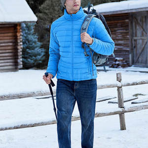 Chaqueta Acolchada de Alta Calidad, Nuevo Estilo, Chaqueta de Invierno Moderna con Logotipo Frontal, Transpirable y Ecológica para Hombre, en Venta Online - Product Image 4