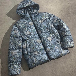 Veste d'hiver pour homme personnalisée, style vintage camouflage, légère, imperméable, respirante, à capuche surdimensionnée - Product Image 2
