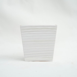 Macetas de flores de madera Diseño clásico para uso en el piso para entusiastas del jardín y centros comerciales Eleve su jardín-Blanco - Product Image 1