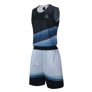 Tenue de basketball fabriquée en tissu respirant conçu pour garder les joueurs au frais et au sec pendant les matchs intenses - Product Image 1