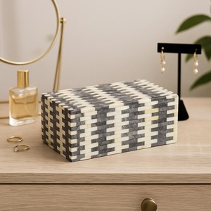 Boîte de rangement pour bijoux en os incrusté, motif tressé, organisateur de souvenirs, étui décoratif rectangulaire pour salon, bureau, style américain - Product Image 1
