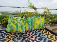 Sac fourre-tout matelassé léger avec poche intérieure, style vintage, en coton, pour voyage, toutes saisons, imprimé au bloc, motif marché