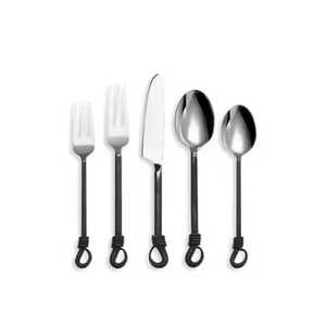 Nouvel ensemble de cuillères à salade en acier inoxydable écologique, design poli, compatible lave-vaisselle - Product Image 1