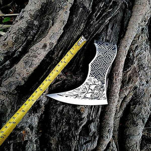 Tête de hache viking sur mesure avec design gravé, 3 lames tranchantes, longueur totale de 11 pouces, acier à haute teneur en carbone, acier Damas, qualité industrielle - Product Image 6