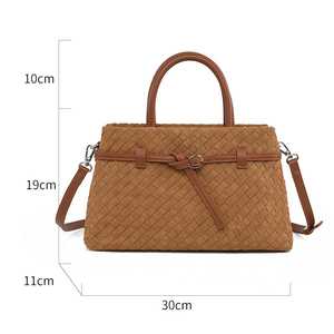 Luxury <b>Woven</b> Lady Casual <b>Tote</b> <b>Bag</b> Two Shoulder Straps Magnetic Closure Classic Diamond Lattice Design Portable Durable Daily Use - Product Image 4