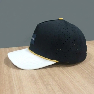 Casquette de golf 5 panneaux personnalisée OEM, perforée, découpée au laser, visière pré-courbée, structurée, faible MOQ, fournisseur ODM - Product Image 3