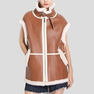 Chaleco de aviador de piel auténtica con rayas blancas Camel para mujer, modelo B3, tipo bomber, para invierno. - Product Image 1