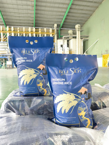 [Precio de Fábrica] Arroz Jazmín Premium Bluesilk 5% Grano Partido 5KG Arroz Blanco de Grano Largo Seco OEM Venta al por Mayor a Granel PP BOPP - Product Image 5