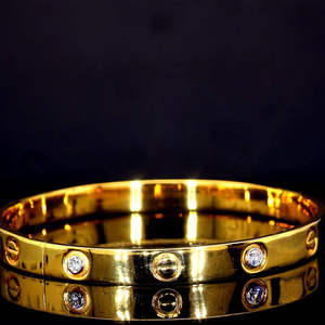 Bracelet en or exquis pour femme avec diamant synthétique brillant rond cultivé en laboratoire, plaqué or, bijoux de luxe pour célébration - Product Image 1