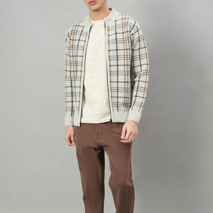 เสื้อกอล์ฟผู้ชายทรงสลิมฟิต คอเต่าแบบซิป ลายพิมพ์ ผ้าฟลีซ 100% เป็นมิตรกับสิ่งแวดล้อม เสื้อกันหนาวสไตล์สปอร์ตสำหรับฤดูหนาว - Product Image 2