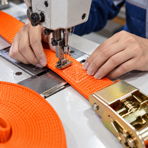 Sangle d'arrimage à cliquet robuste de 25 mm, 800 kg, en polyester avec crochets en S pour la sécurisation des charges de camion, fourniture d'usine OEM - Product Image 3