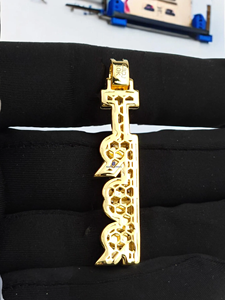 Colgante Personalizado TRBR con Letra, Joyería Hip Hop con Moissanita y Acabado en Oro Rosa, para Fiestas, Unisex - Product Image 3
