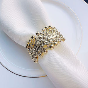 Ensemble d'anneaux de serviette en métal élégants et modernes pour table à manger, accessoires de décoration élégants, écologiques et durables pour le camping et les mariages - Product Image 4