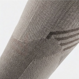 Chaussettes de compression pour hommes, motif géométrique, tricotées, respirantes, en spandex et polyester, style sport, été, style classique - Product Image 5