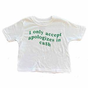 เสื้อยืดแขนสั้นทรงหลวมผ้าถักโพลีเอสเตอร์เป็นมิตรกับสิ่งแวดล้อมสำหรับผู้หญิงลายการ์ตูนแนววินเทจพิมพ์ดิจิตอล J020 - Product Image 1