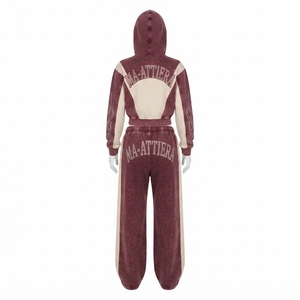 Conjunto de Sudadera Corta con Cremallera y Pantalones Anchos de Chándal Color Granate Crema con Lavado Ácido para Mujer, Venta al por Mayor OEM - Product Image 4